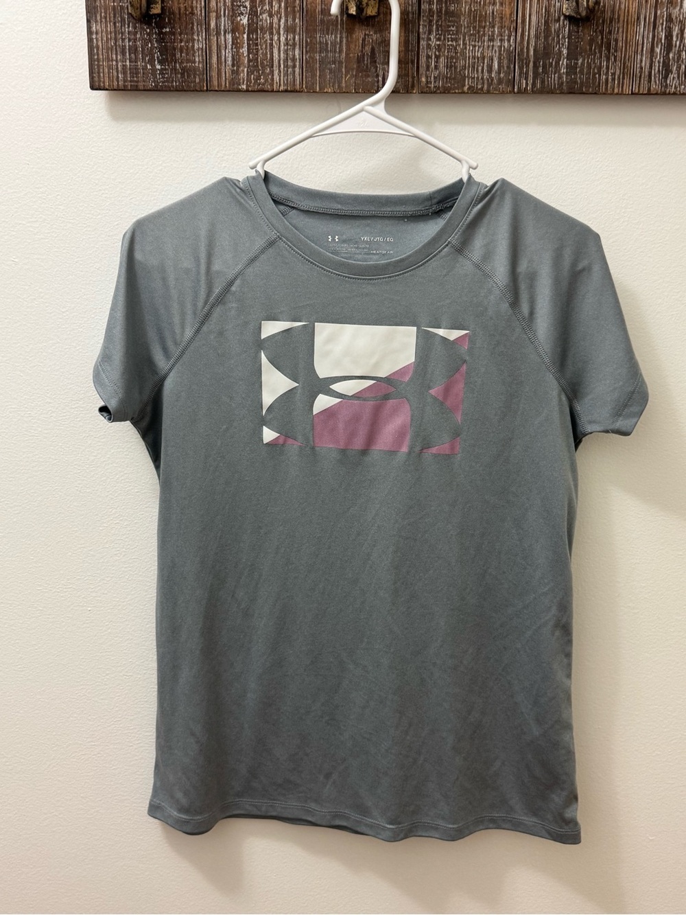 Under Armour Gray Short-Sleeve Performance Tee